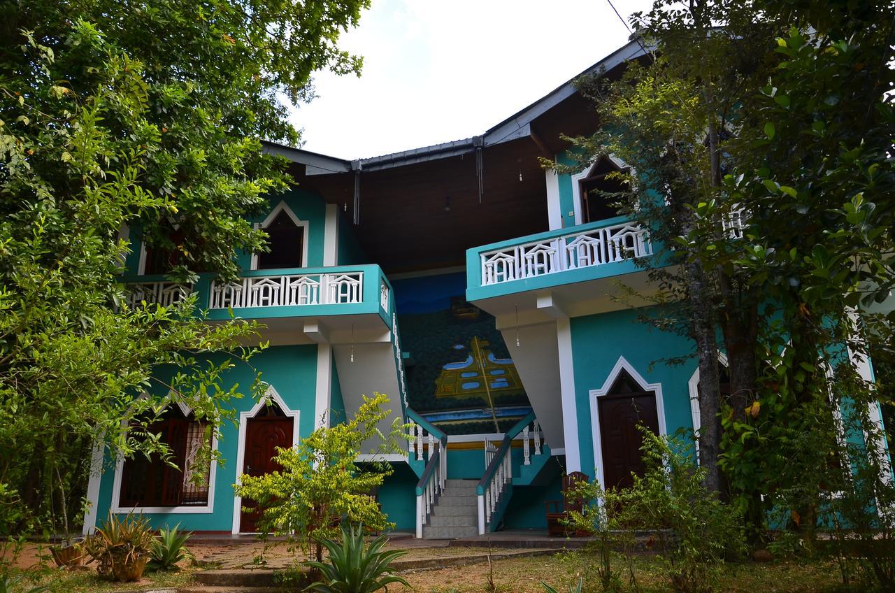 Hôtel The Lion Rock à Sigirîya Extérieur photo