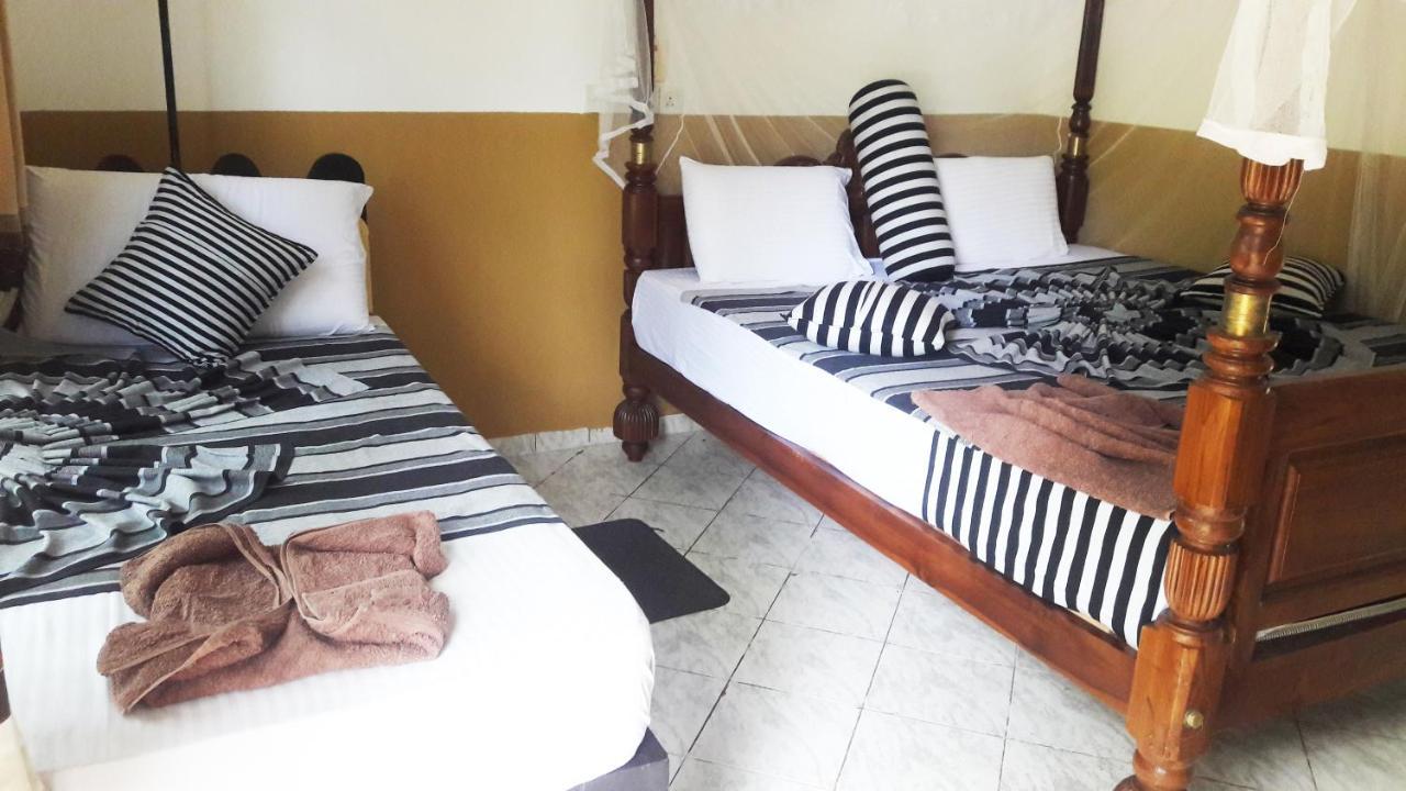 Hôtel The Lion Rock à Sigirîya Extérieur photo